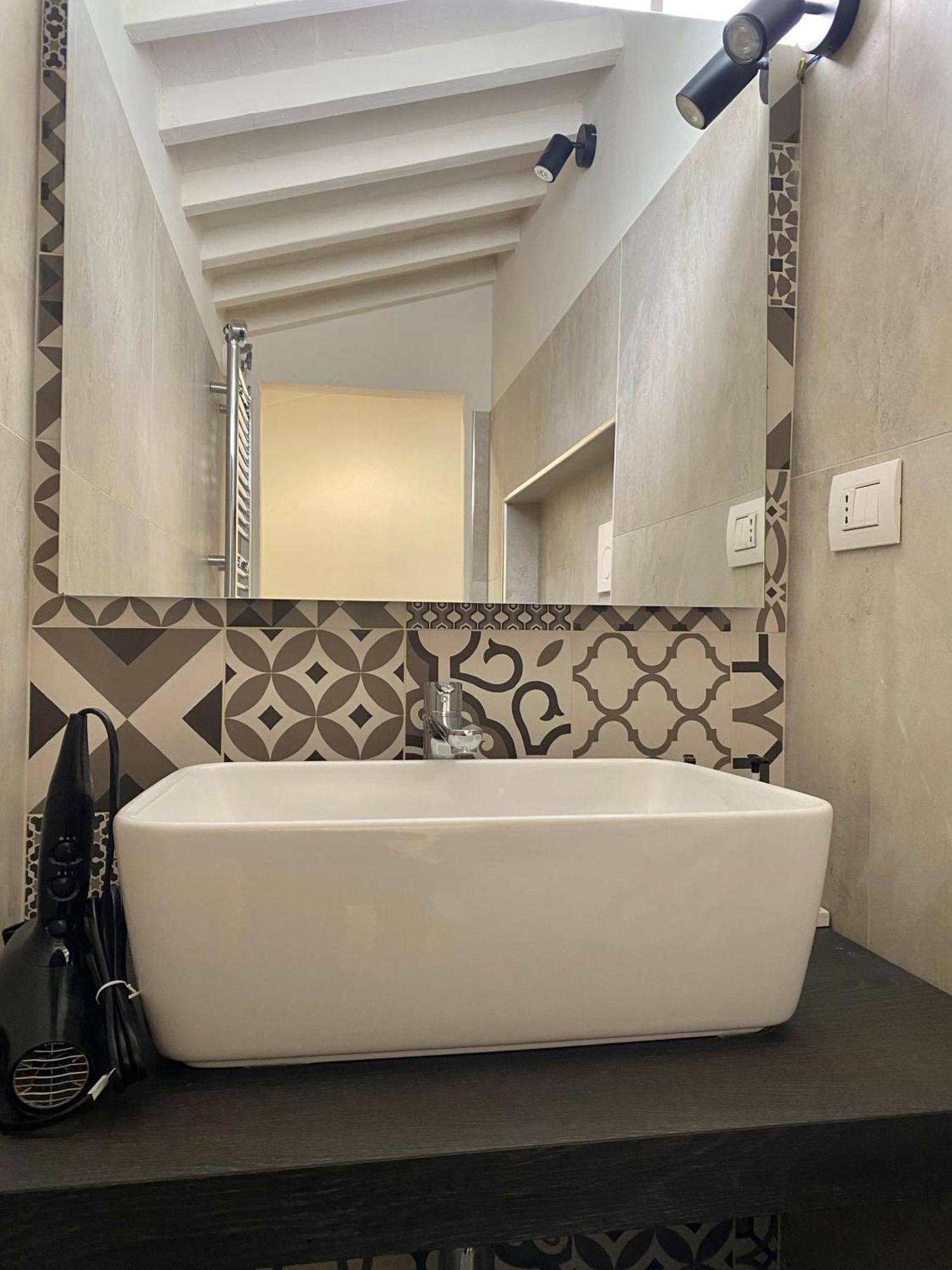 Appartement Stop&sleep Monolocali Essenziali A 5 Min Dagli Uffizi